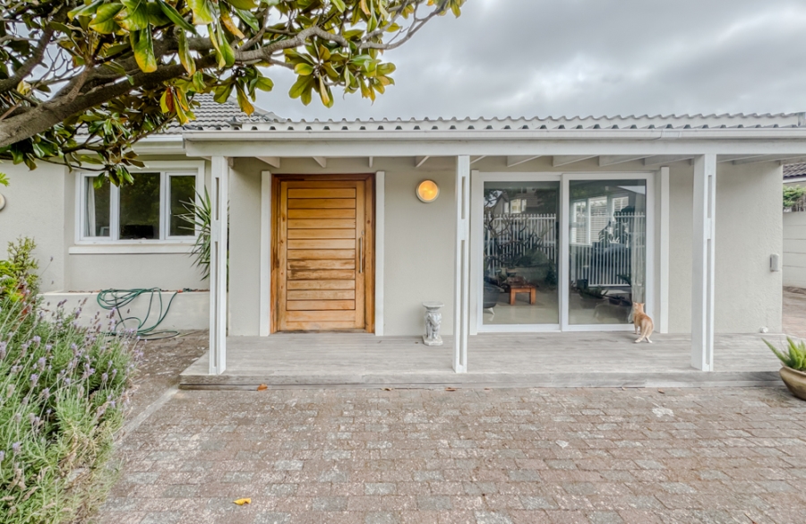 3 Bedroom Property for Sale in Claremont Western Cape